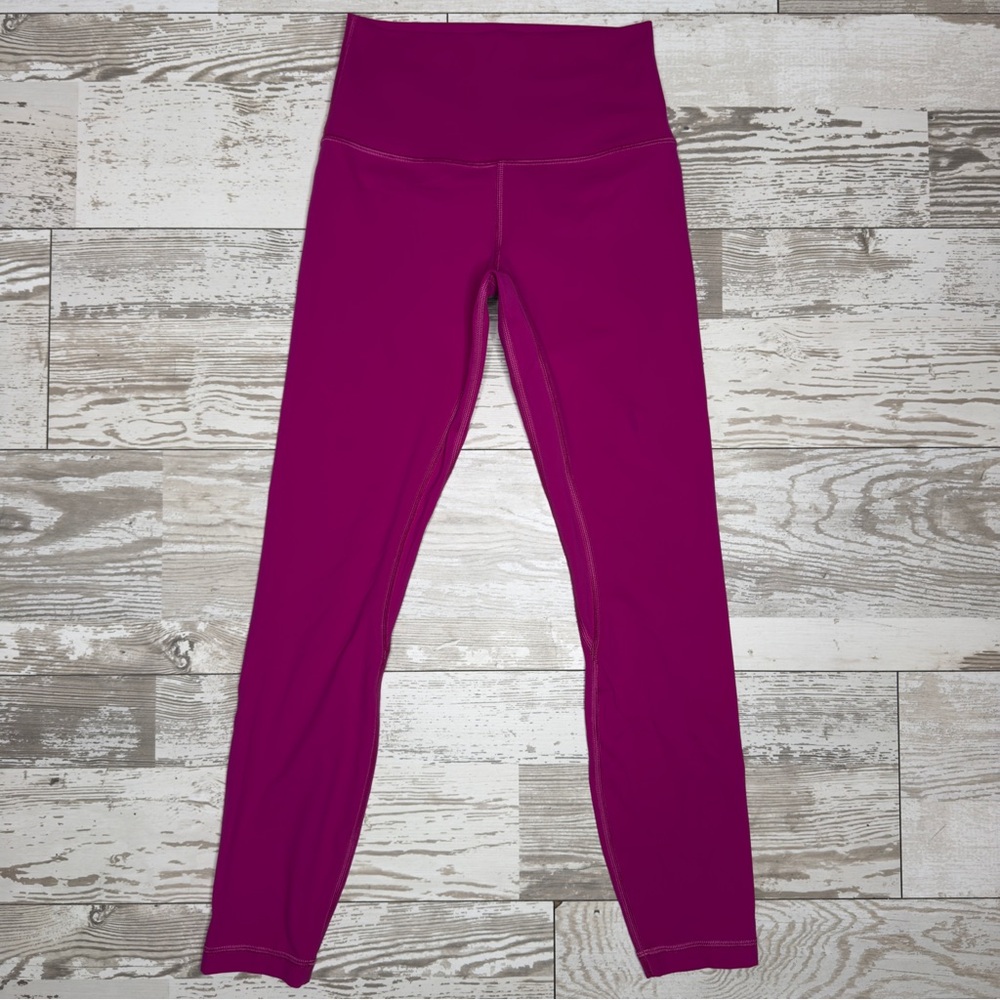 Lululemon High-Rise Leggings Size 4 Magenta
Purple Yoga Athletic Pants‎